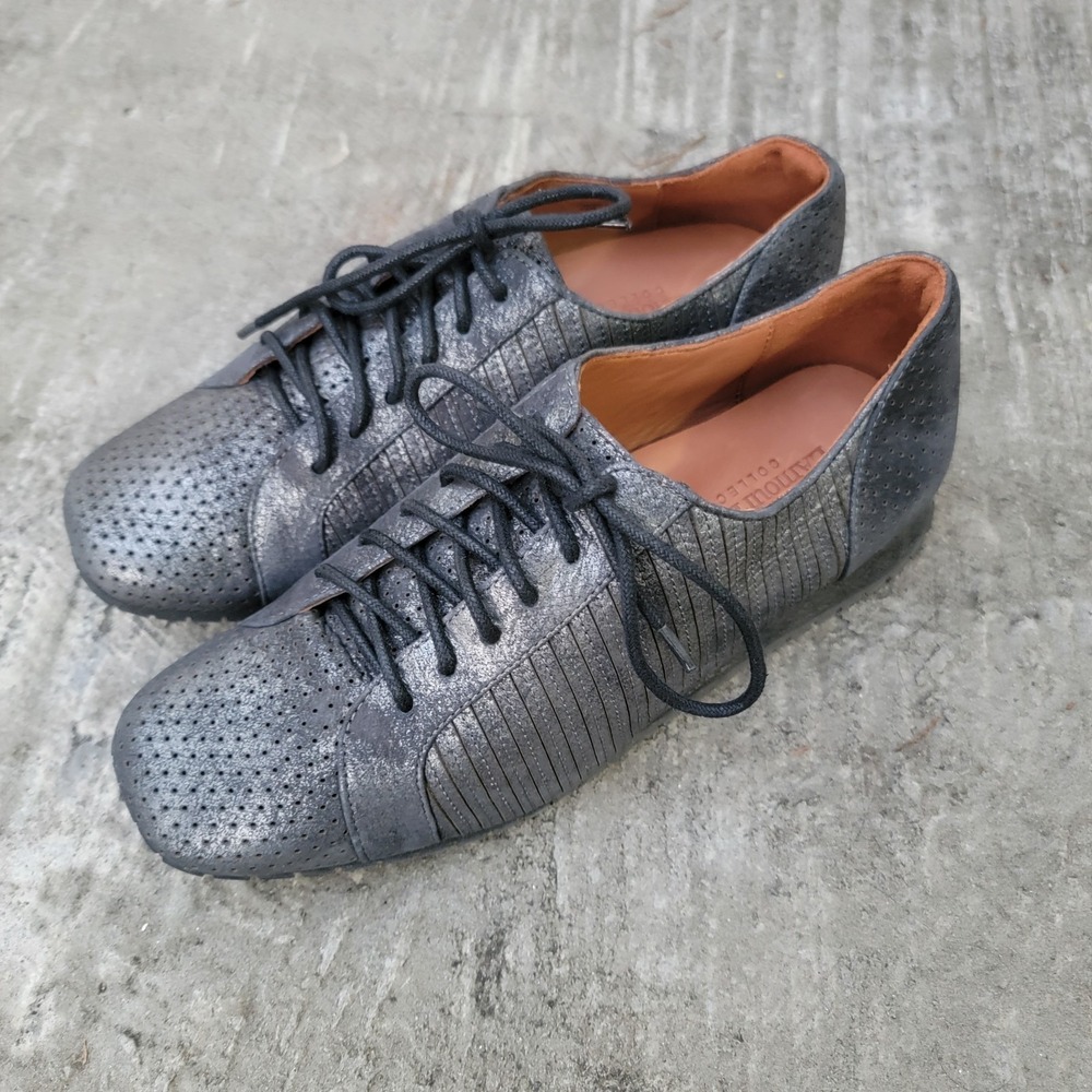 L'Amour Des Pieds Sneaker Trinette Size 7.5M Leather Upper Black Silver Comfort